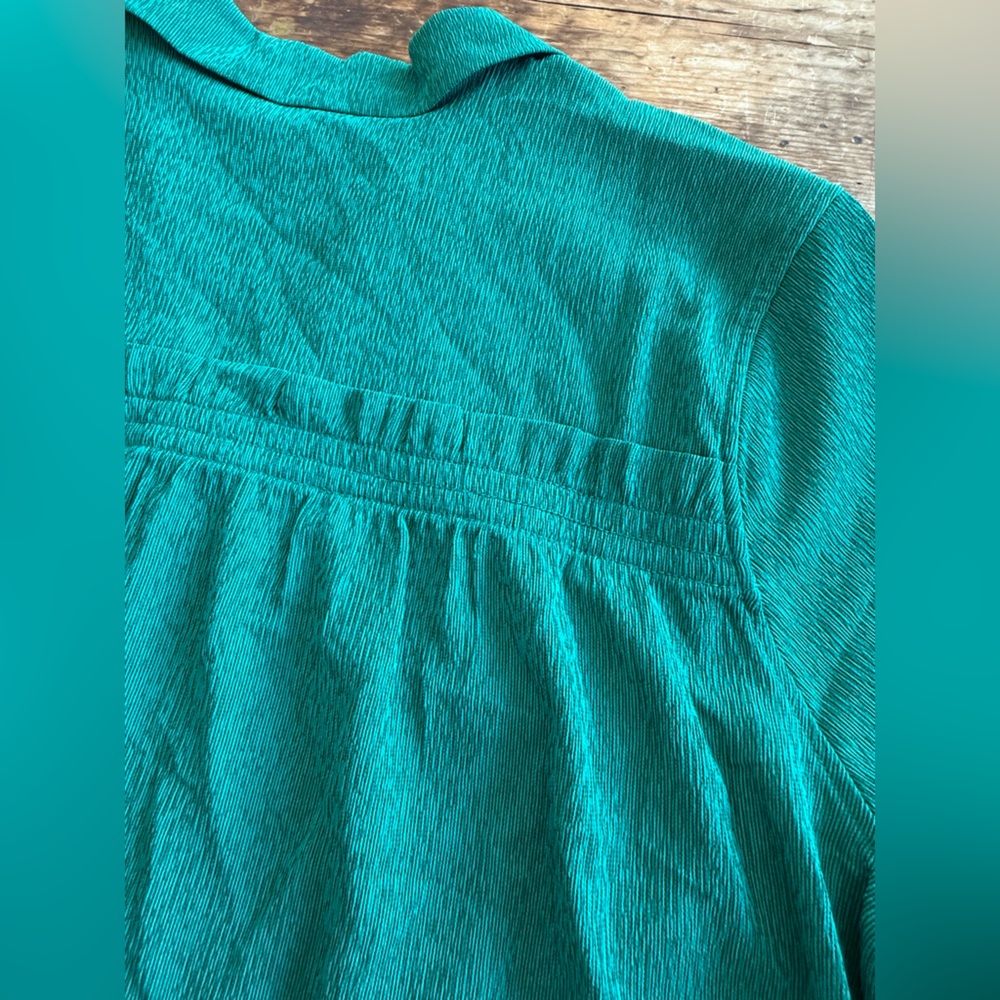 Athleta Echo Button Up Top NWT MSRP $99 - Picture 9 of 9